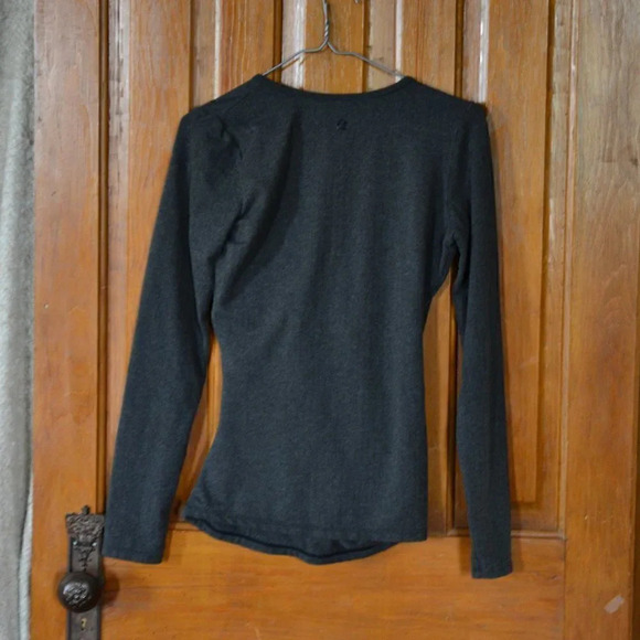 ZAKTI  Cross Front Top - Picture 3 of 10